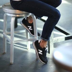 New Balance Sneaker / Like new!